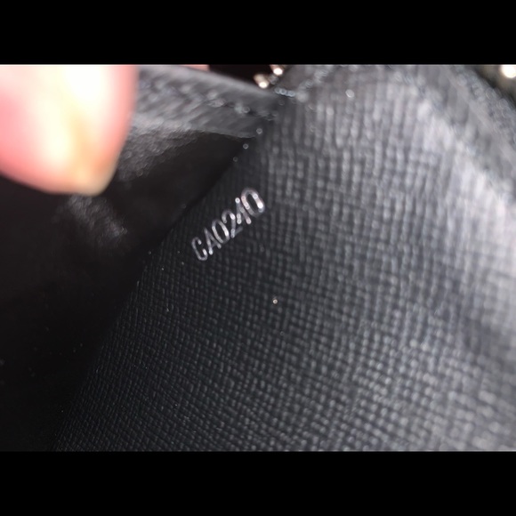 Louis Vuitton Organizer Epi Black  Wallet - Picture 9 of 9